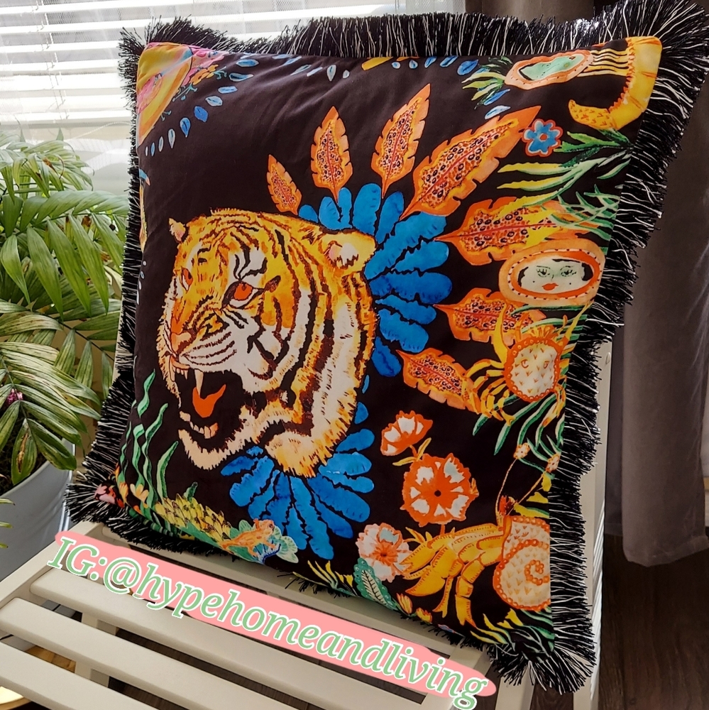 Jungle Tiger Head 🐯 Accent Pillow Cover